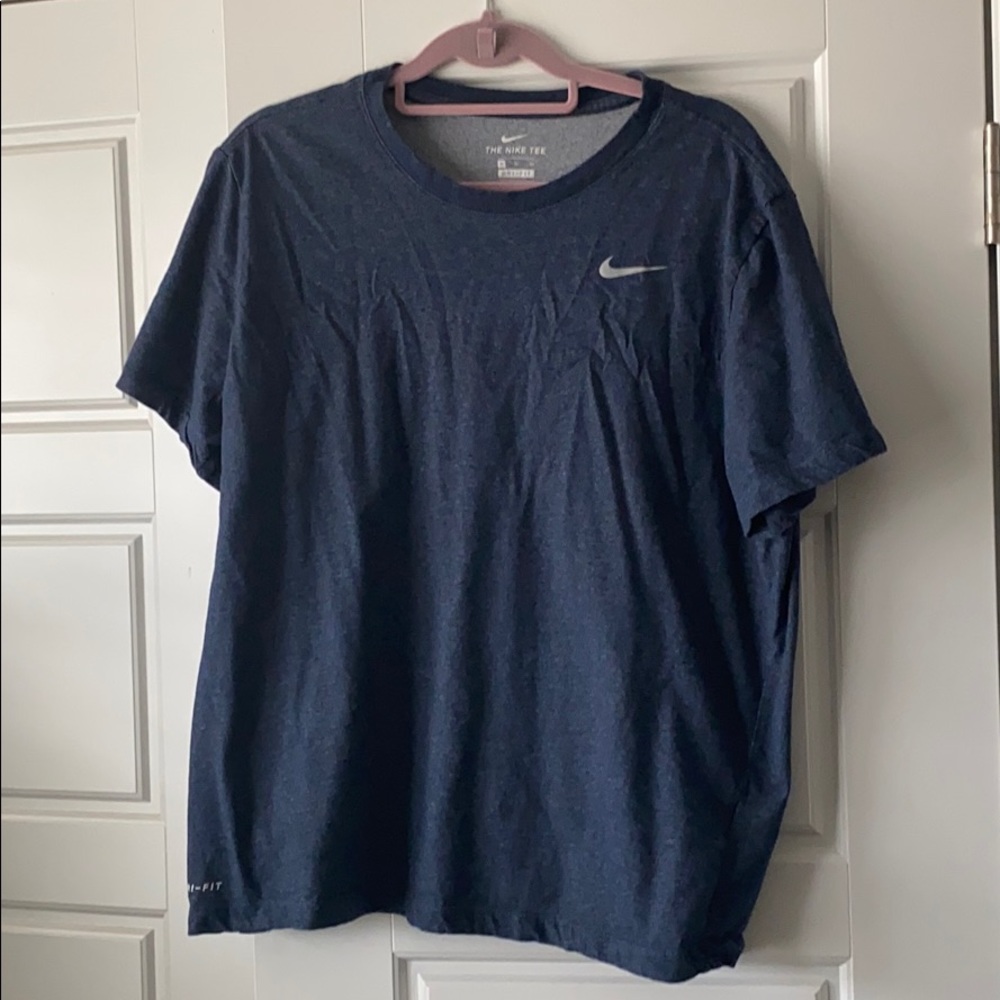 Men’s Nike dark blue XL Dri-Fit shirt